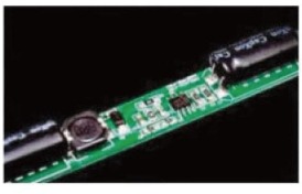 採用進口長壽命電容器,確保高品質的電源驅動。